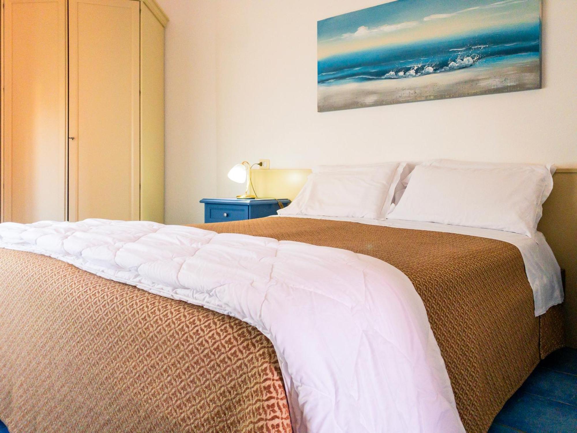 Hotel Donatella Posada  Zewnętrze zdjęcie